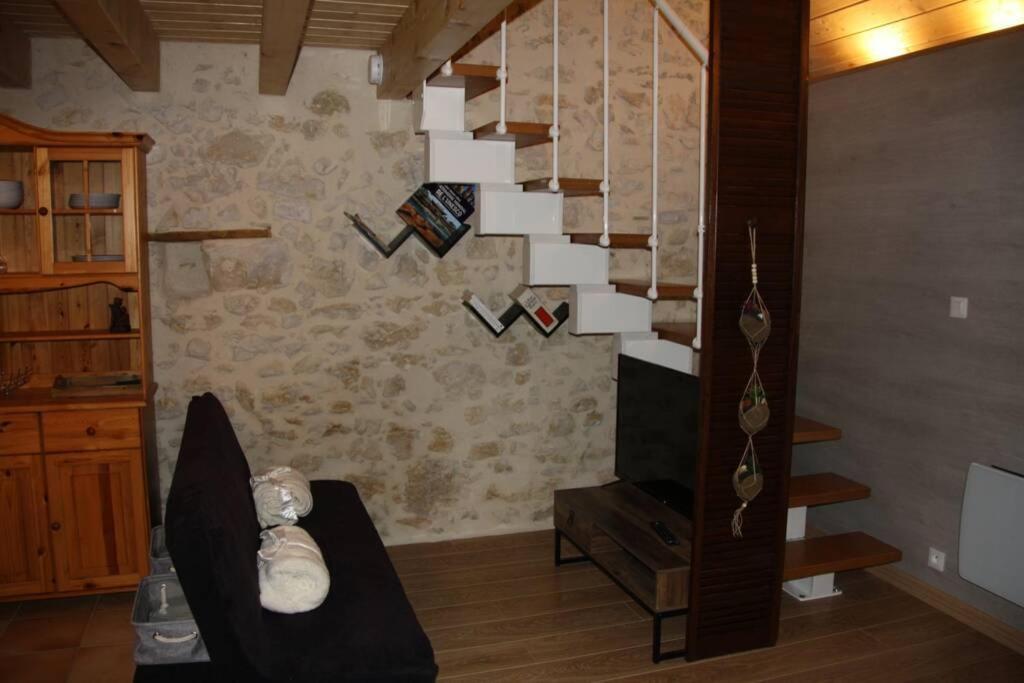 Le Portougais, Chalet A Chanaz, La Petite Venise Savoyarde Exterior photo